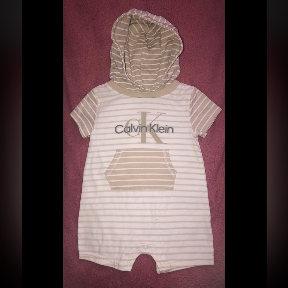 Calvin Klein Hooded Jumper ( NWOT )